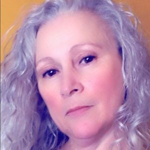 Meet your Posher, Lori lee